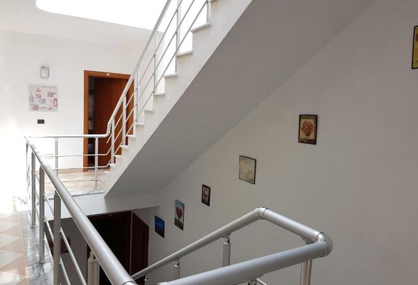 펜션 Delmar Hotel Apart