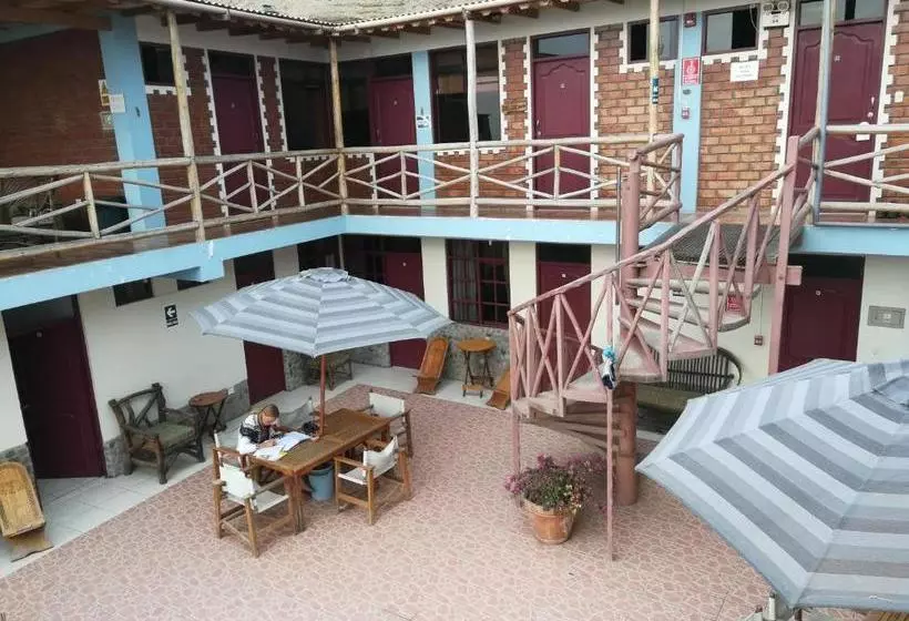 پانسیون Hostal Naylamp