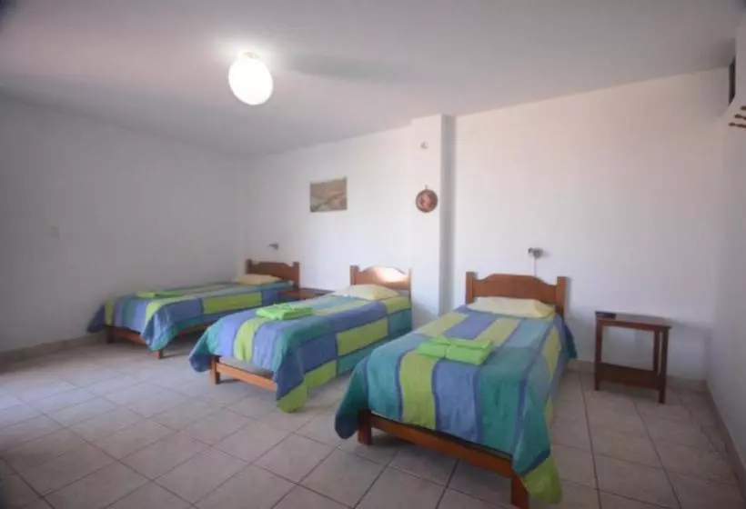 پانسیون Hostal Naylamp