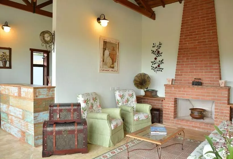 Majatalo Pousada Villa Dos Leais