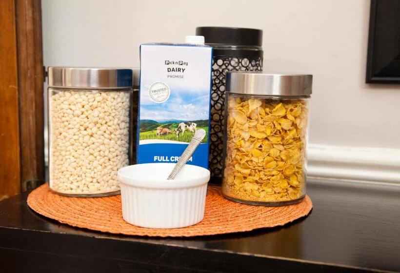 ペンション The Gables Middelburg Mpu