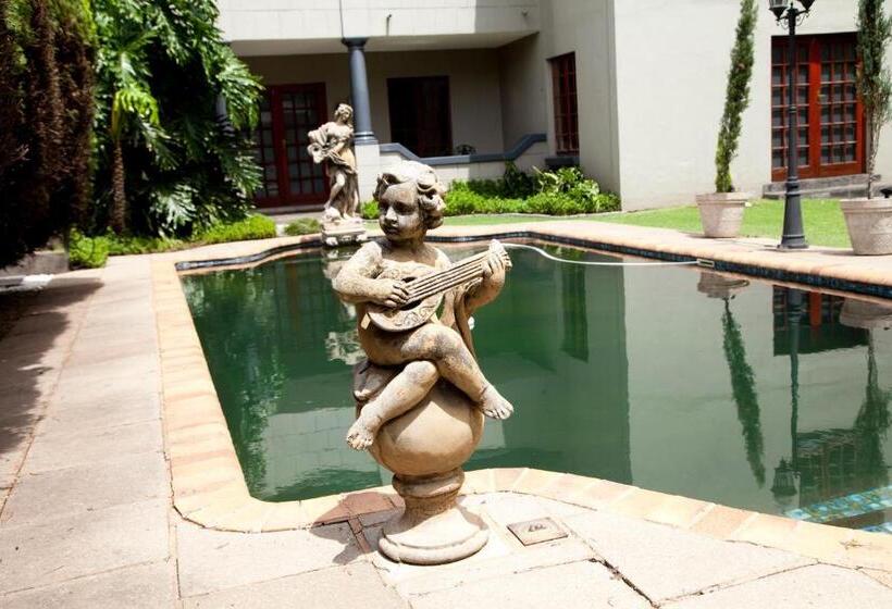 ペンション The Gables Middelburg Mpu