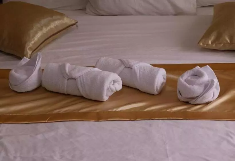 Al Jamal Suites