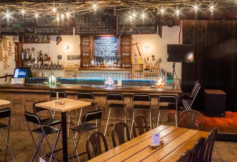 ユースホステル Attitude Montagne