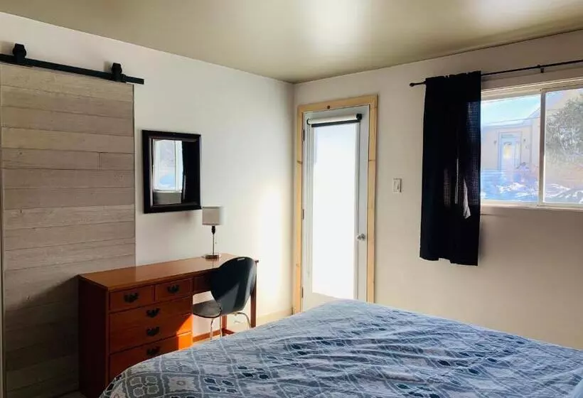 Retkeilymaja Attitude Montagne