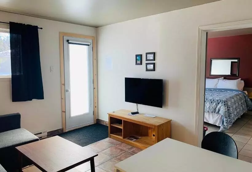 Retkeilymaja Attitude Montagne