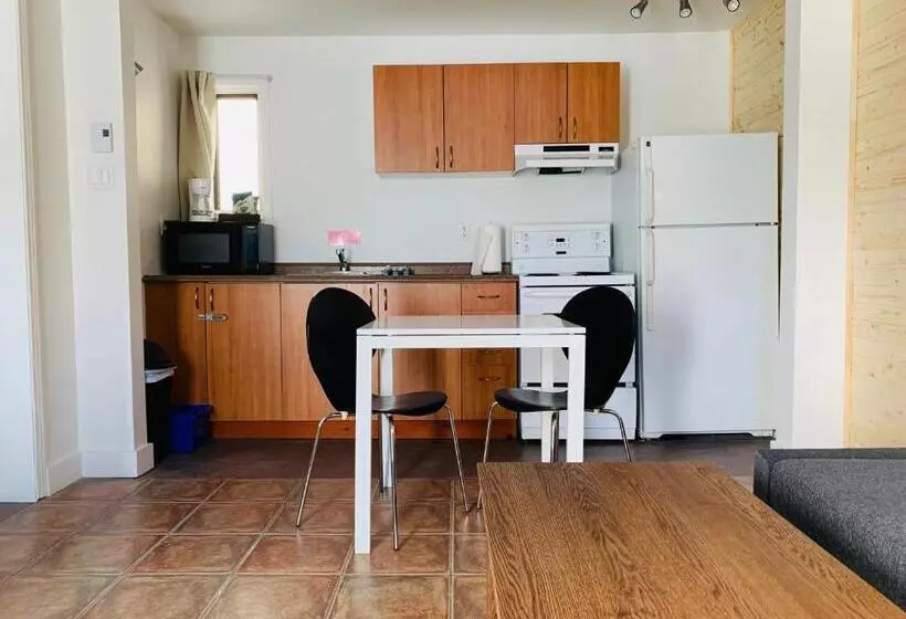 Retkeilymaja Attitude Montagne