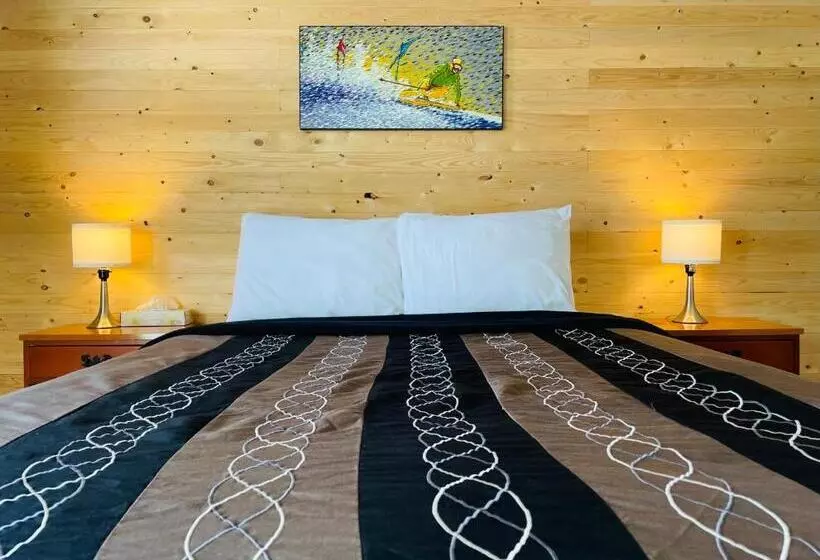 Retkeilymaja Attitude Montagne