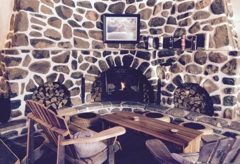 Retkeilymaja Attitude Montagne