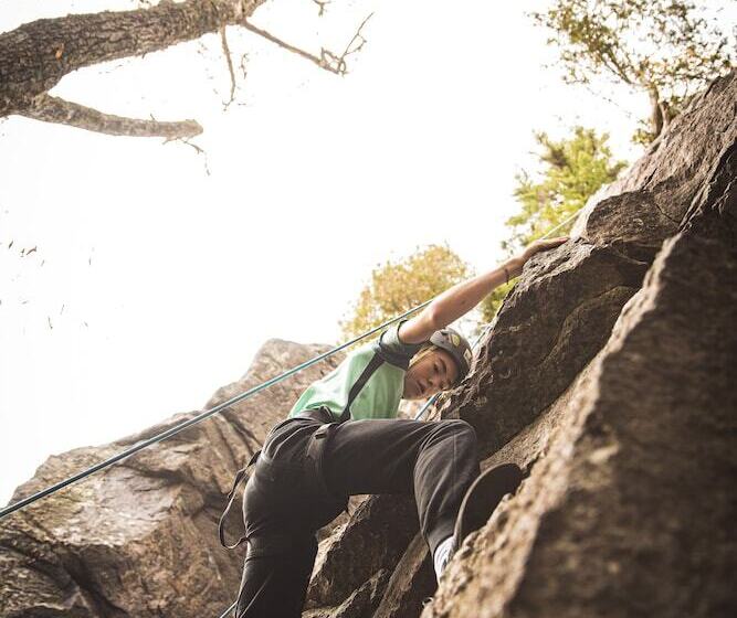 ユースホステル Attitude Montagne