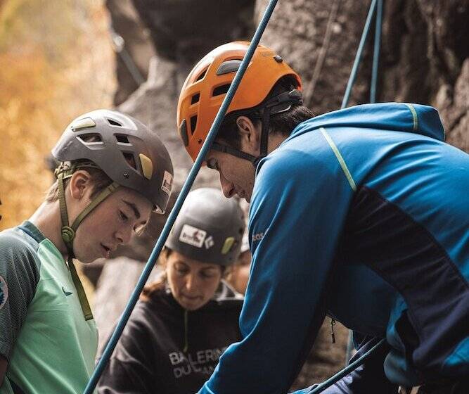 ユースホステル Attitude Montagne