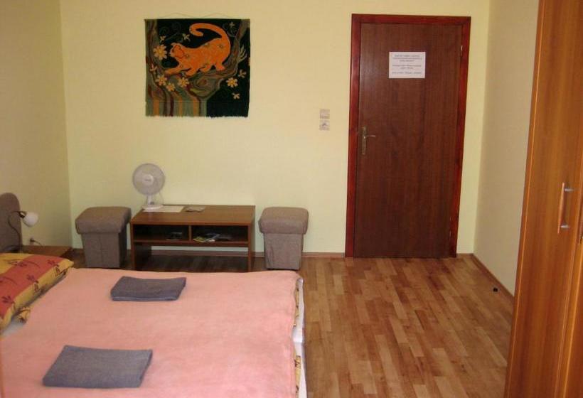 旅馆 Eko Penzion Leo