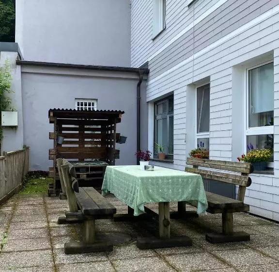 Retkeilymaja Pension Eder