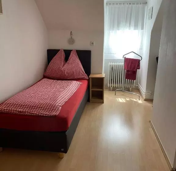 Retkeilymaja Pension Eder