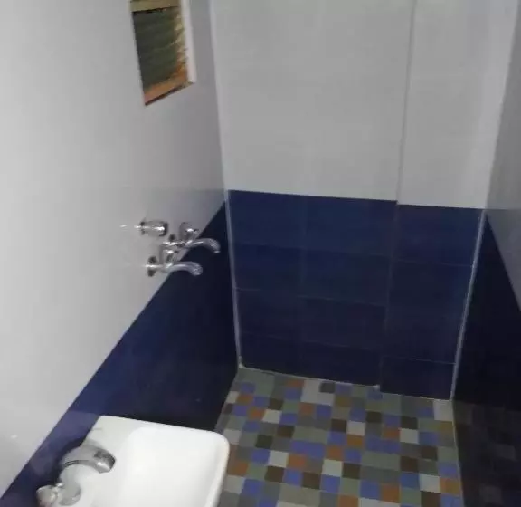 ペンション Abhiraj Guest House