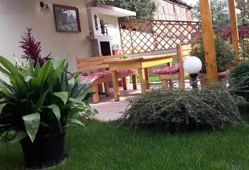 ペンション Kyurkchievi Guest House