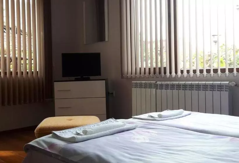 ペンション Kyurkchievi Guest House