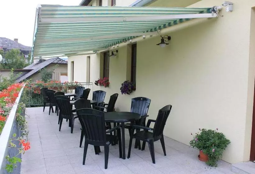 Majatalo Penzion Fialka