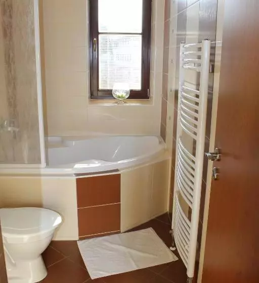 Majatalo Penzion Fialka