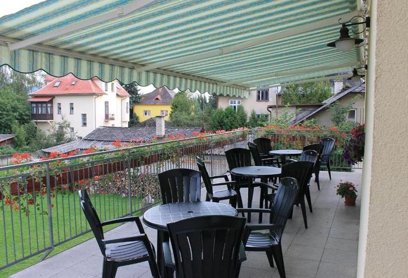 Panzió Penzion Fialka