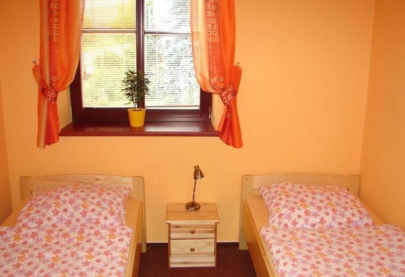 Panzió Penzion Fialka