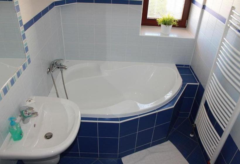 Panzió Penzion Fialka