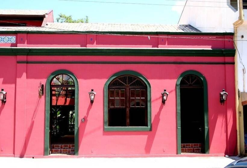 פנסיון Pousada Dona Laura