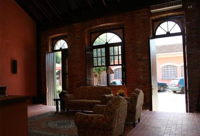 פנסיון Pousada Dona Laura