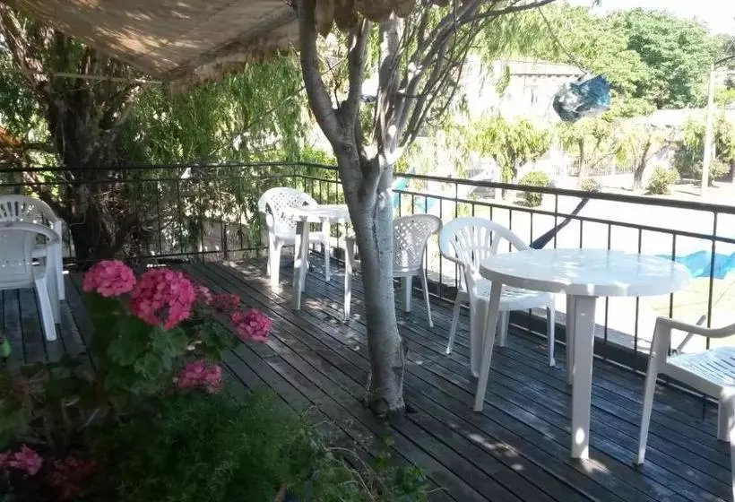 Retkeilymaja Posada Los Balnearios