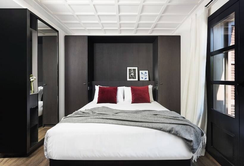 هتل Yurbban Ramblas Boutique