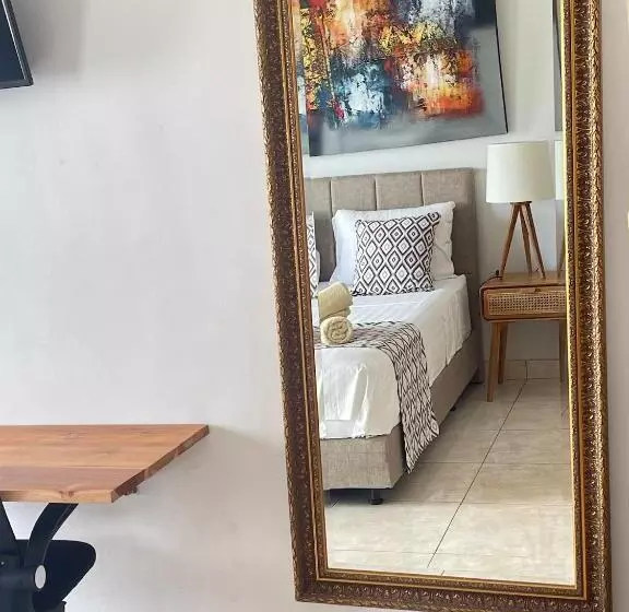 ペンション Canggu Pererenan Guesthouse Abalihouse