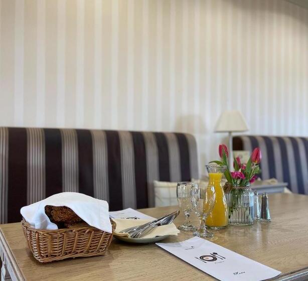 بنسيون Divá Kačica Restaurant & Pansion