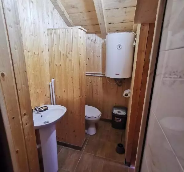 پانسیون Guesthouse Planinarski Dom Neviđen'o