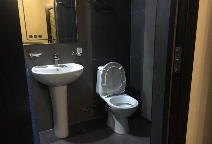 پانسیون Gurami Guest House 1