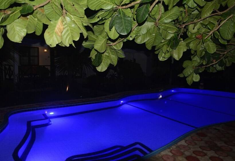 פנסיון Highland Bungalows