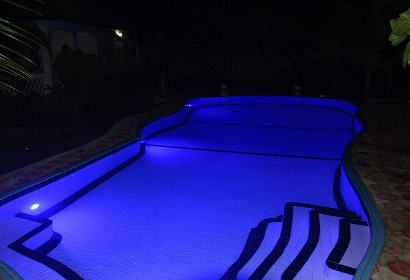 פנסיון Highland Bungalows