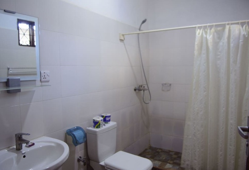 פנסיון Highland Bungalows