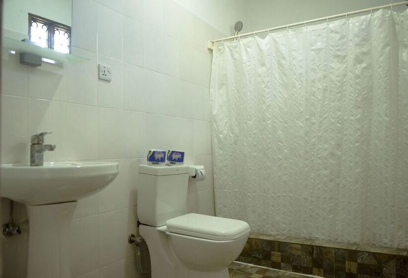 פנסיון Highland Bungalows