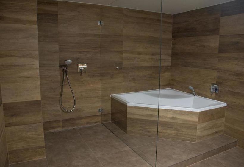 Pensjonat Restaurace A Penzion U Klásků