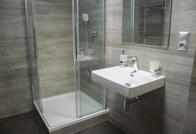 Pensjonat Restaurace A Penzion U Klásků