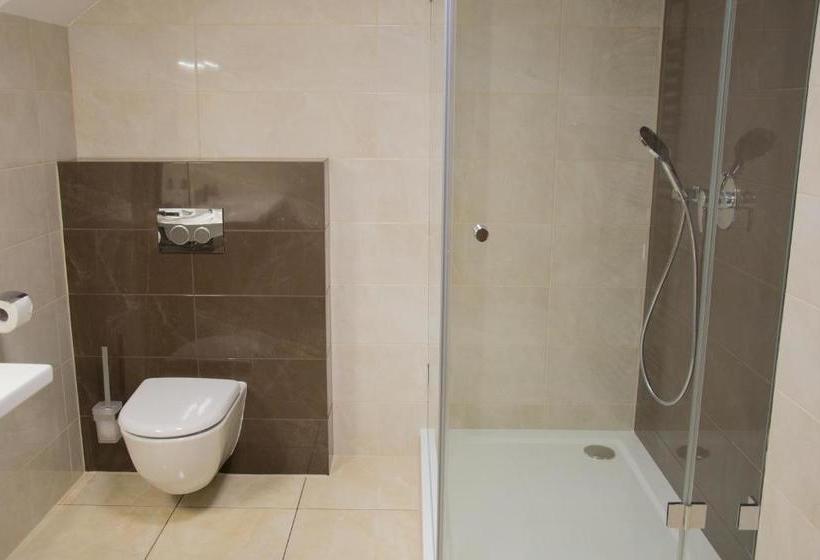 Pensjonat Restaurace A Penzion U Klásků