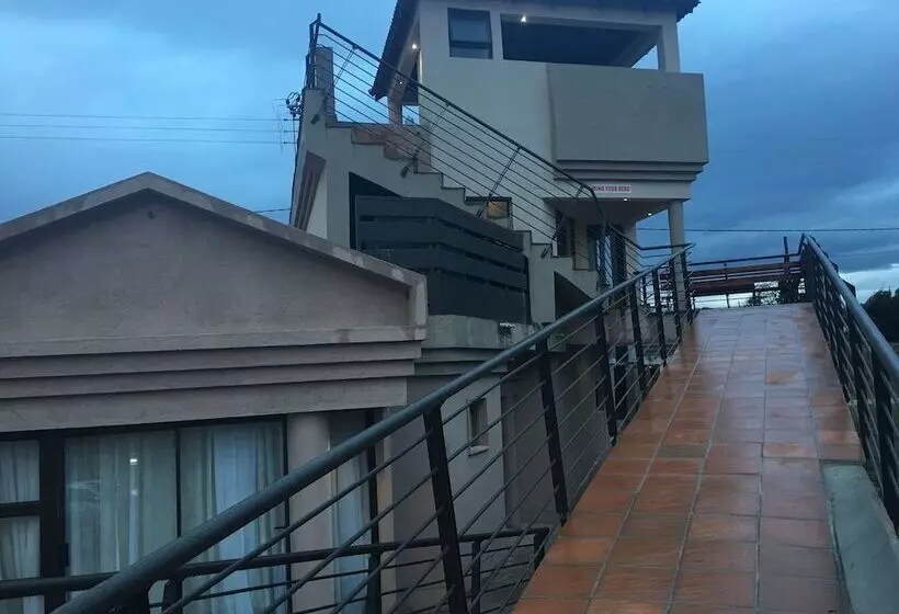 پانسیون Valley View Lodge