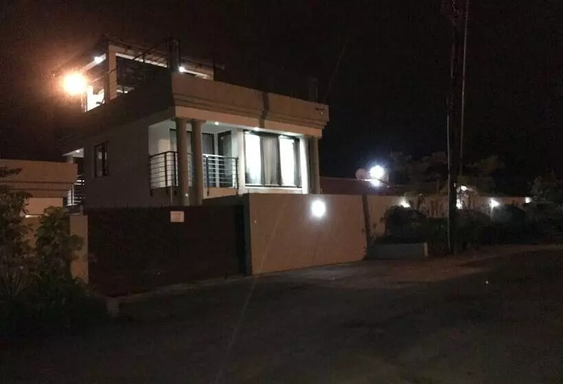 پانسیون Valley View Lodge