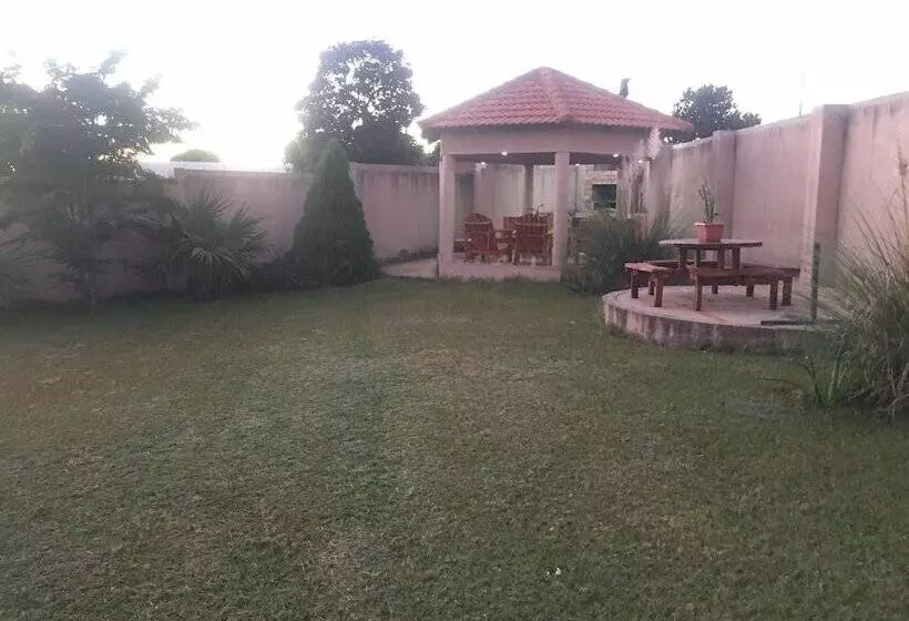 پانسیون Valley View Lodge