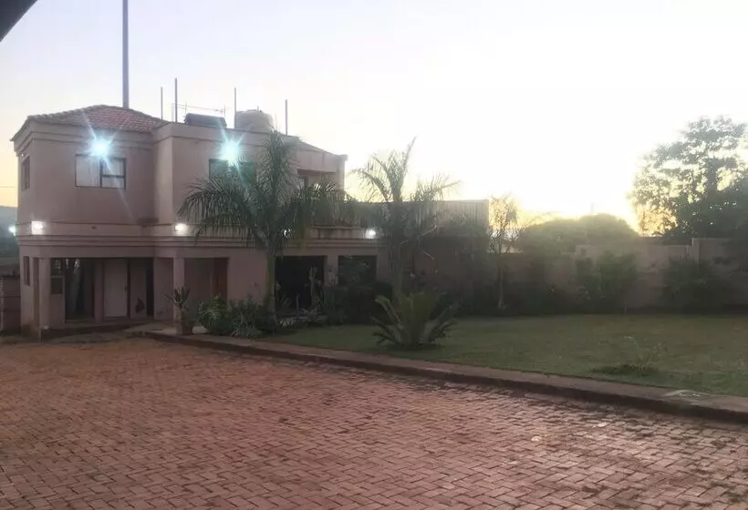 پانسیون Valley View Lodge