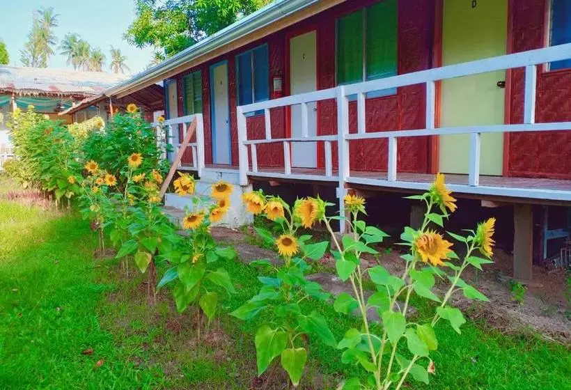 La Fusion Garden Resort  Hostel