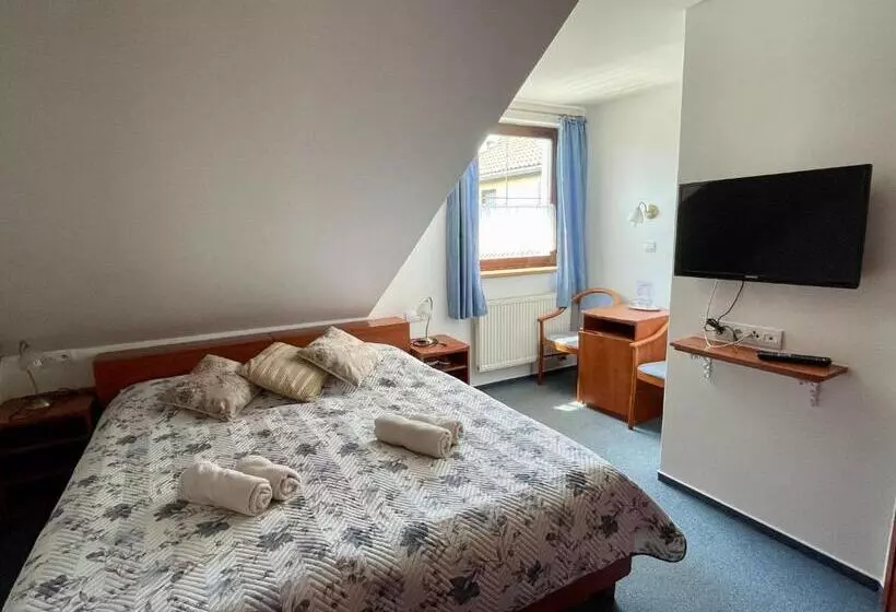 Retkeilymaja Penzion Fantasy   Restaurant