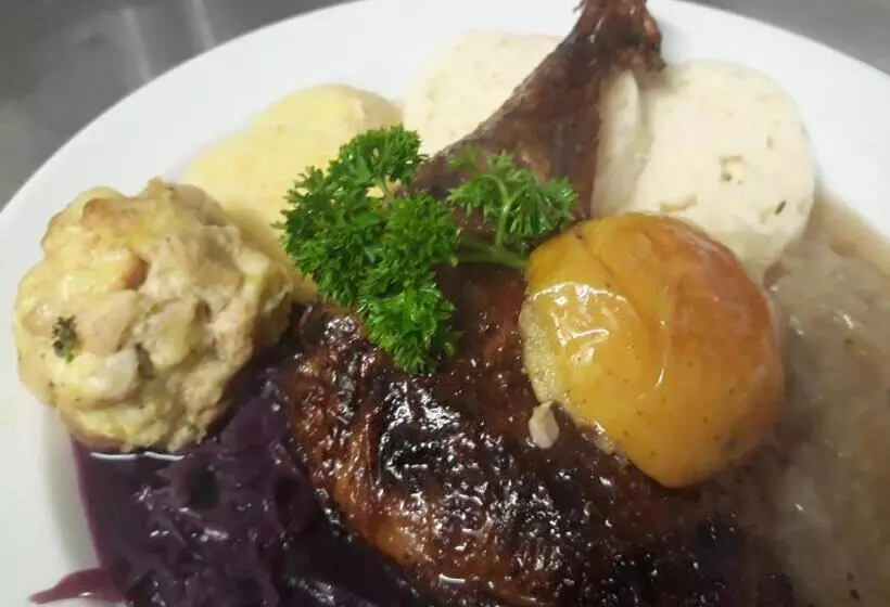 Retkeilymaja Penzion Fantasy   Restaurant