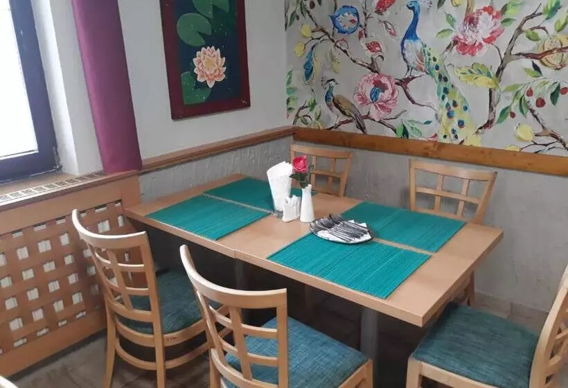 Retkeilymaja Penzion Fantasy   Restaurant