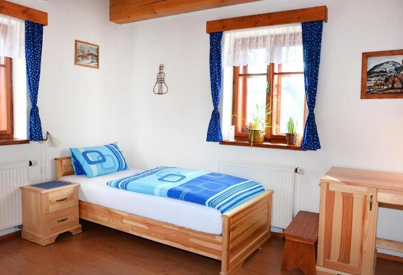 Alberg Penzion V Podhradí